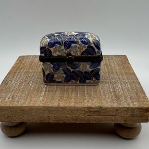 Vintage Blue and Gold Trinket Perfume‎ Holder Decorative Box